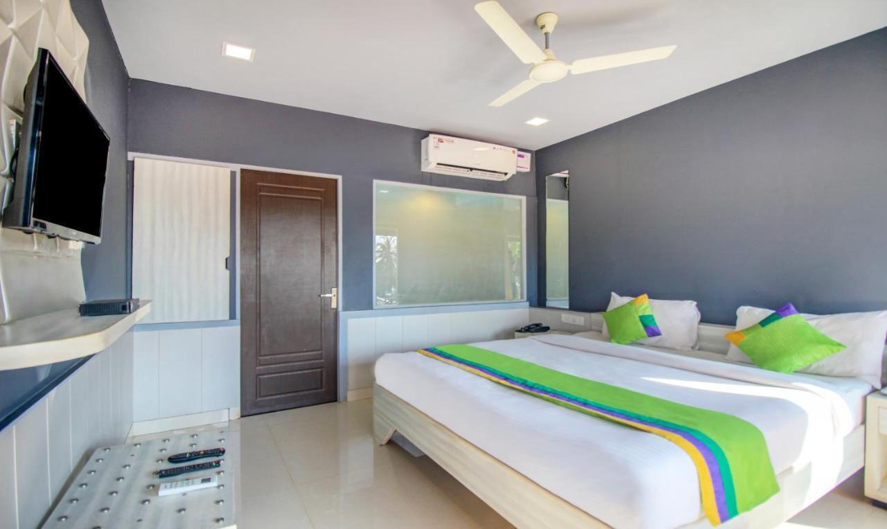Treebo Trend Ashwem Beach Resort Goa Mandrem Extérieur photo