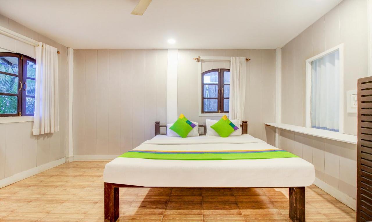 Treebo Trend Ashwem Beach Resort Goa Mandrem Extérieur photo
